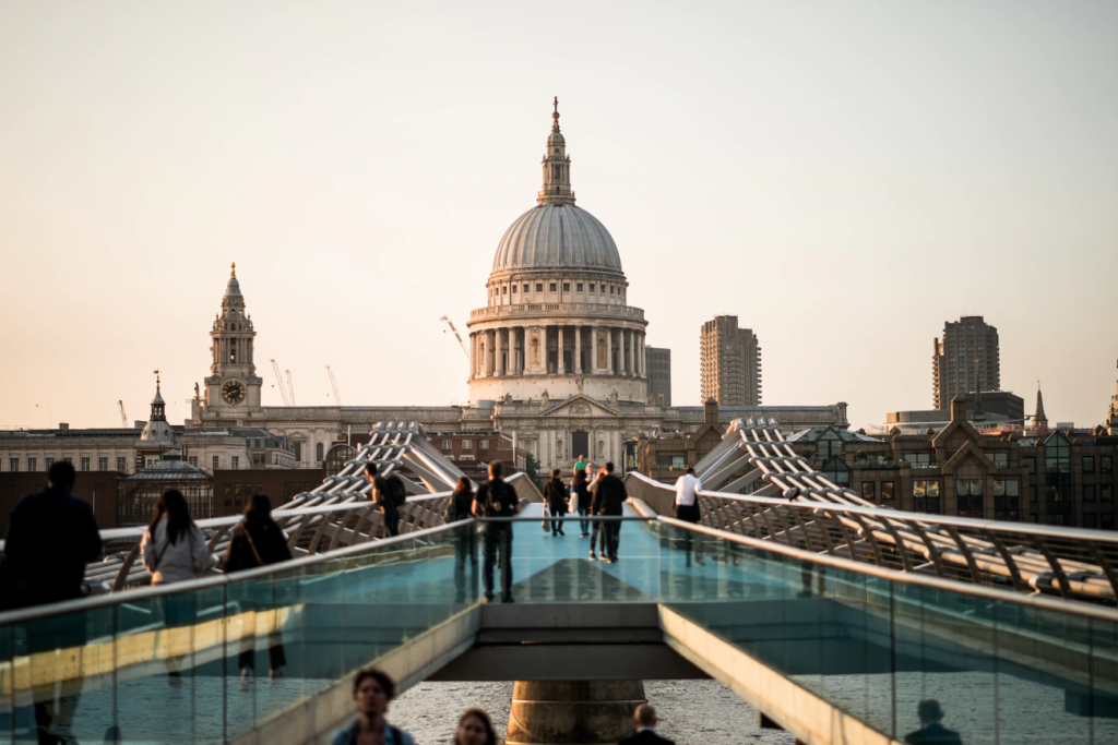 Data from the ONS indicated that the UK’s household savings ratio grew 10bps over the final quarter of last year, rising to 10.2%.